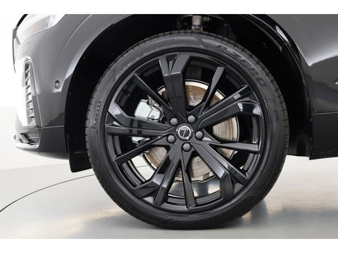 Volvo XC60 T6 Plug-in hybrid Ultra Black Edition | Facelift | Pano | HUD | 360cam | Harman Kardon | Memory seats | Pilot Assist |