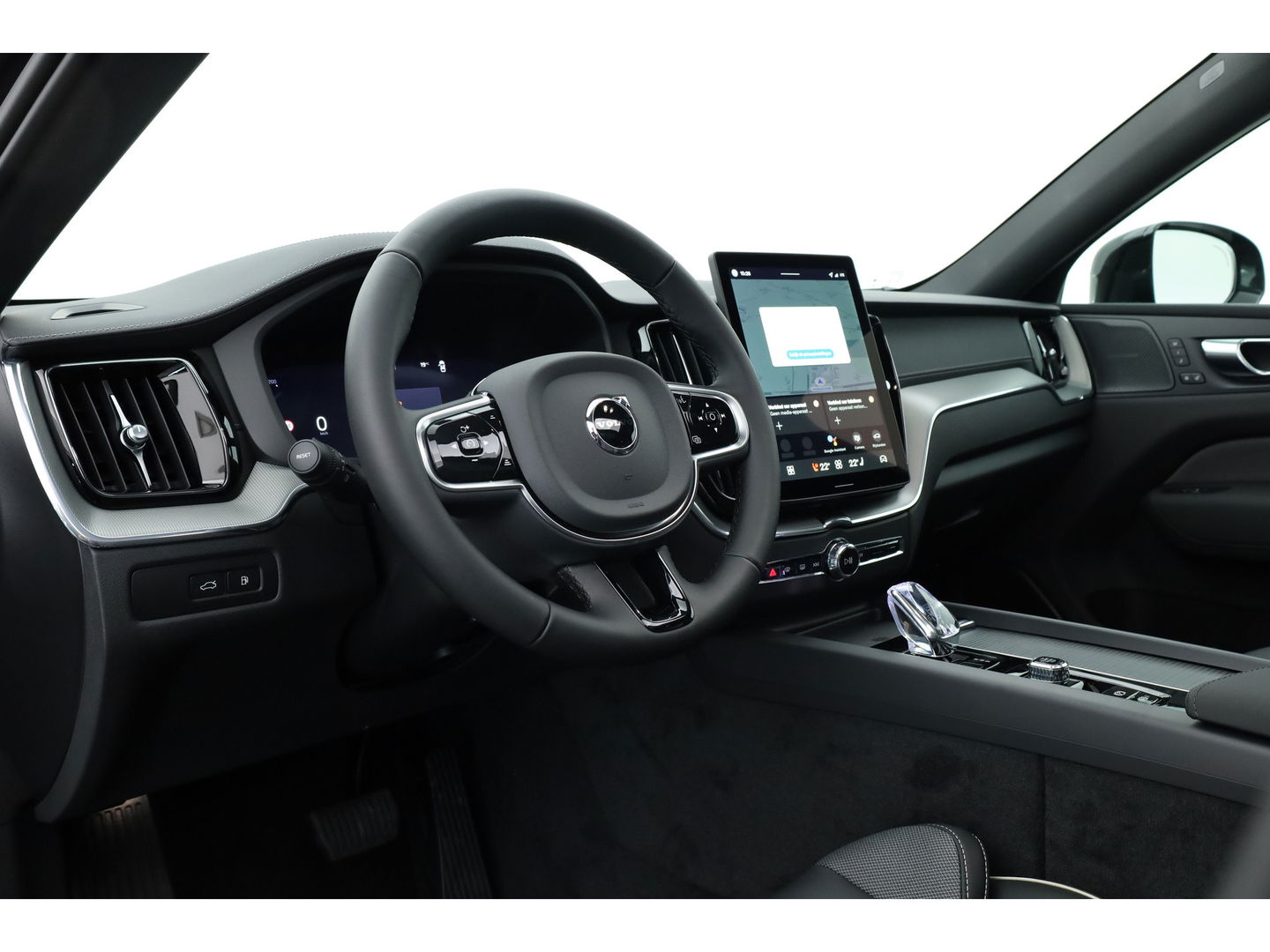 Volvo XC60 T6 Plug-in hybrid Ultra Black Edition | Facelift | Pano | HUD | 360cam | Harman Kardon | Memory seats | Pilot Assist |