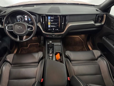 Volvo XC60 2.0 Recharge T6 AWD R-Design Pano H/K HUD Trekh.