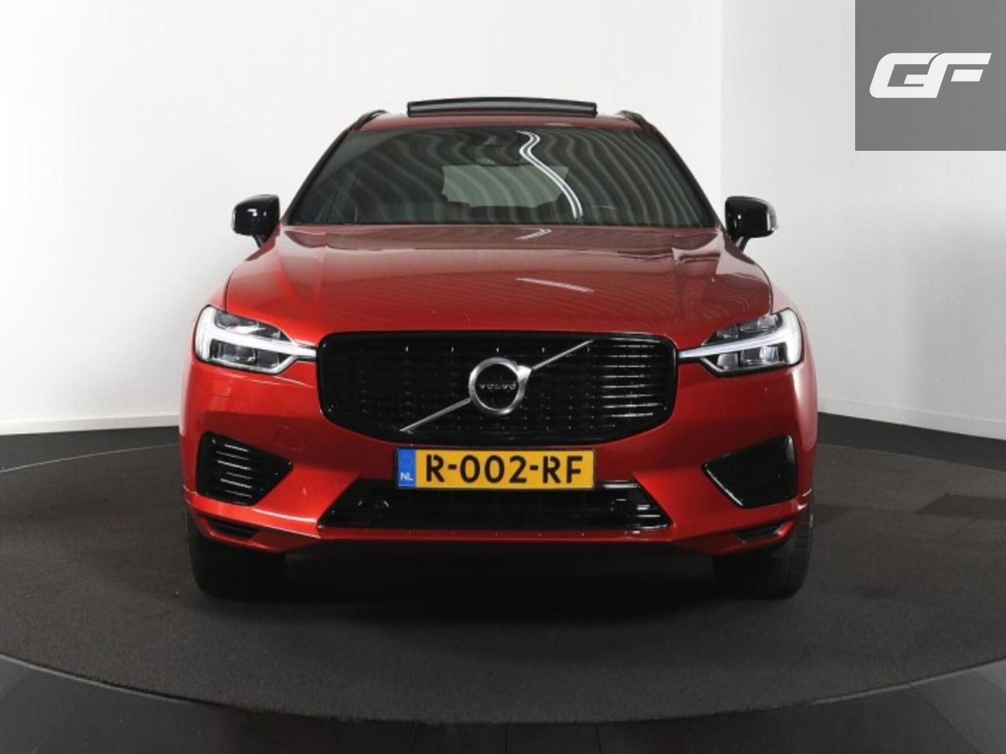 Volvo XC60 2.0 Recharge T6 AWD R-Design Pano H/K HUD Trekh.