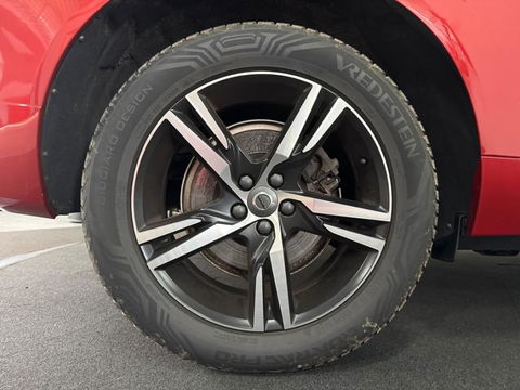 Volvo XC60 2.0 Recharge T6 AWD R-Design Pano H/K HUD Trekh.