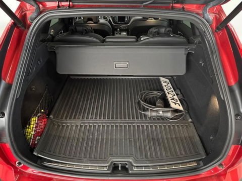 Volvo XC60 2.0 Recharge T6 AWD R-Design Pano H/K HUD Trekh.