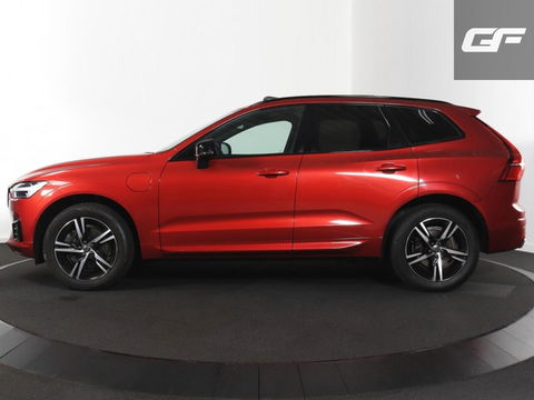 Volvo XC60 2.0 Recharge T6 AWD R-Design Pano H/K HUD Trekh.