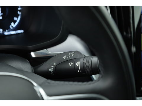 Volvo V60 2.0 T6 Recharge AWD R-Design Expression | Stoel- Stoelverwarming | Trekhaak | Apple Carplay |