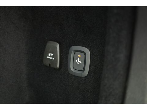 Volvo V60 2.0 T6 Recharge AWD R-Design Expression | Stoel- Stoelverwarming | Trekhaak | Apple Carplay |