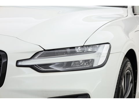 Volvo V60 2.0 T6 Recharge AWD R-Design Expression | Stoel- Stoelverwarming | Trekhaak | Apple Carplay |