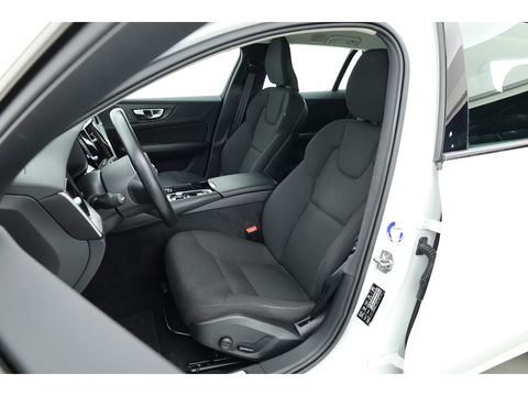 Volvo V60 2.0 T6 Recharge AWD R-Design Expression | Stoel- Stoelverwarming | Trekhaak | Apple Carplay |