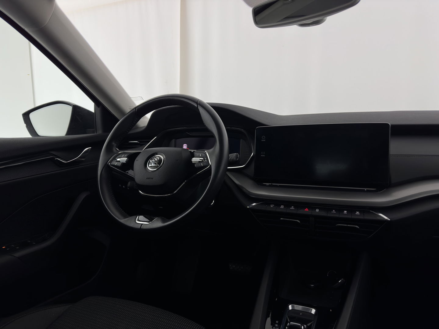 Škoda Octavia Combi 1.4 TSI iV PHEV Business Edition (INCL.BTW) *FULL-LED | DIGI-COCKPIT | NAVI-FULLMAP | COMFORT-SEATS | KEYLESS | ECC | PDC | CRUISE | 18''ALU*