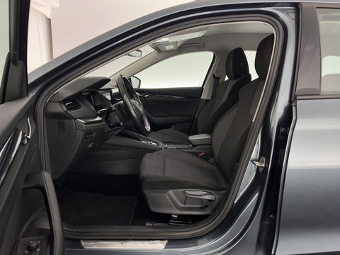 Škoda Octavia Combi 1.4 TSI iV PHEV Business Edition (INCL.BTW) *FULL-LED | DIGI-COCKPIT | NAVI-FULLMAP | COMFORT-SEATS | KEYLESS | ECC | PDC | CRUISE | 18''ALU*