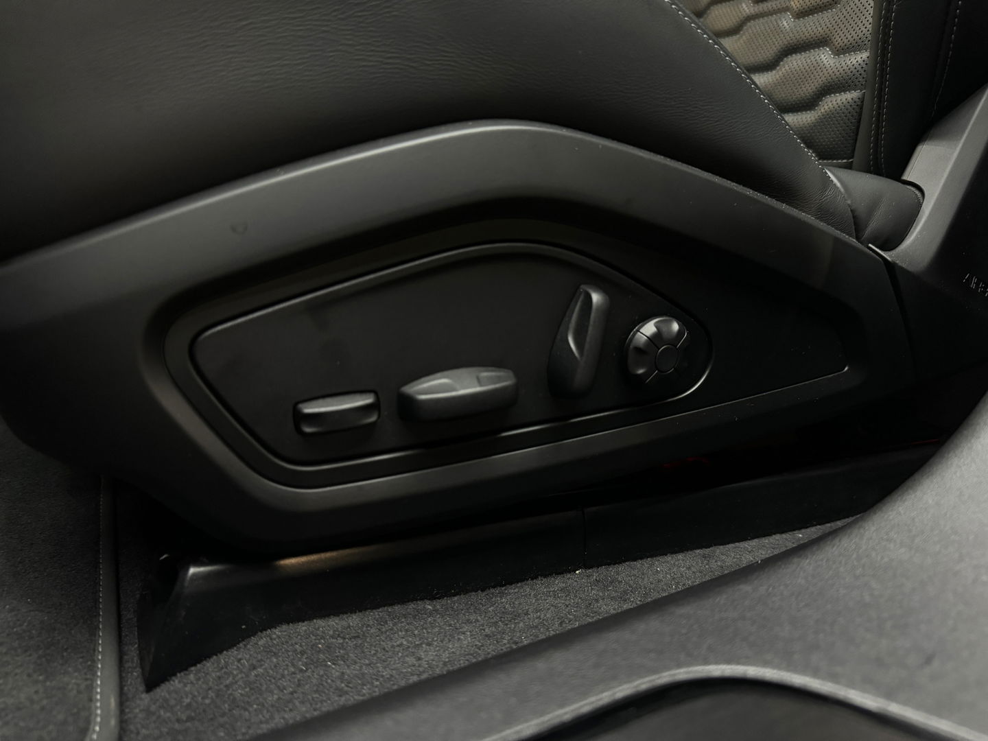 Audi e-tron GT RS 93 kWh Pano|HuD|B&O|Keyless|Luchtvering