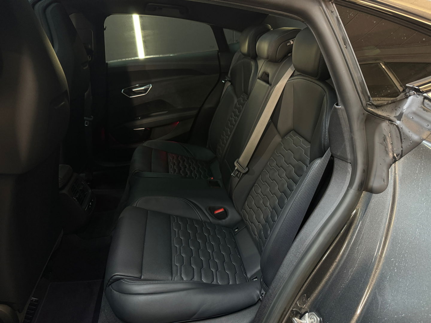 Audi e-tron GT RS 93 kWh Pano|HuD|B&O|Keyless|Luchtvering