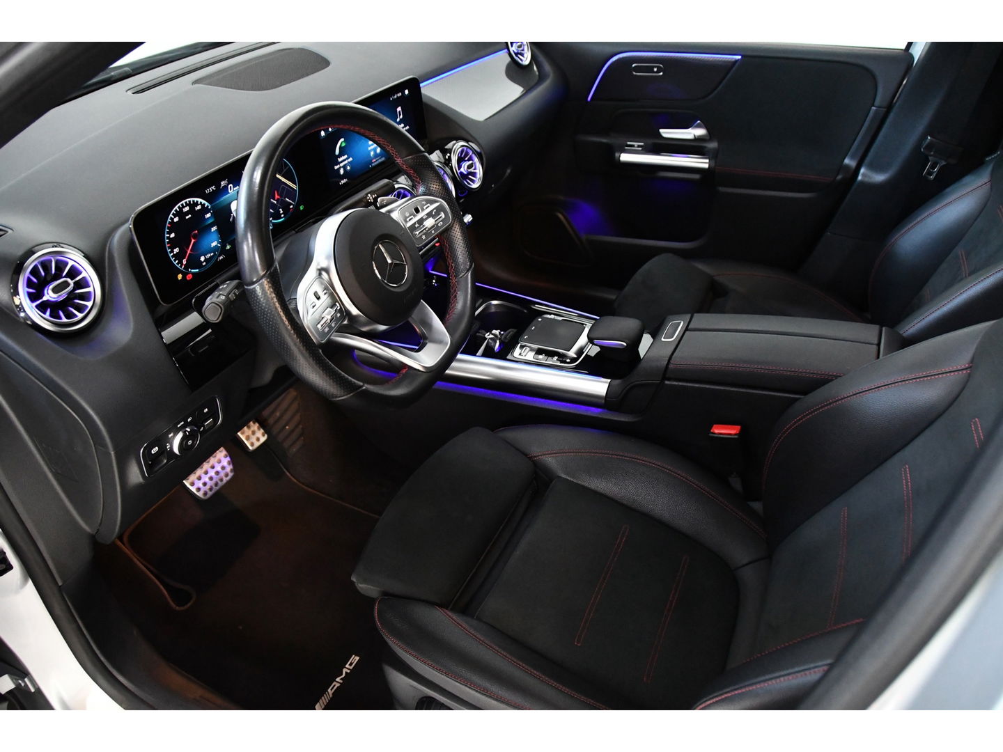 Mercedes-Benz B-klasse B250 225PK 360cam/Pano/Sfeer/stoelvAMG-pakket