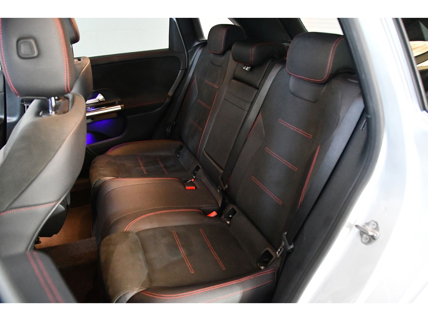 Mercedes-Benz B-klasse B250 225PK 360cam/Pano/Sfeer/stoelvAMG-pakket