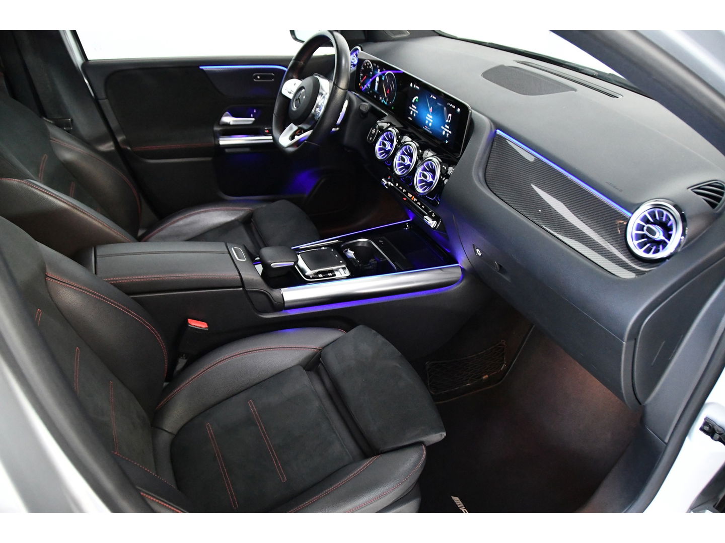 Mercedes-Benz B-klasse B250 225PK 360cam/Pano/Sfeer/stoelvAMG-pakket