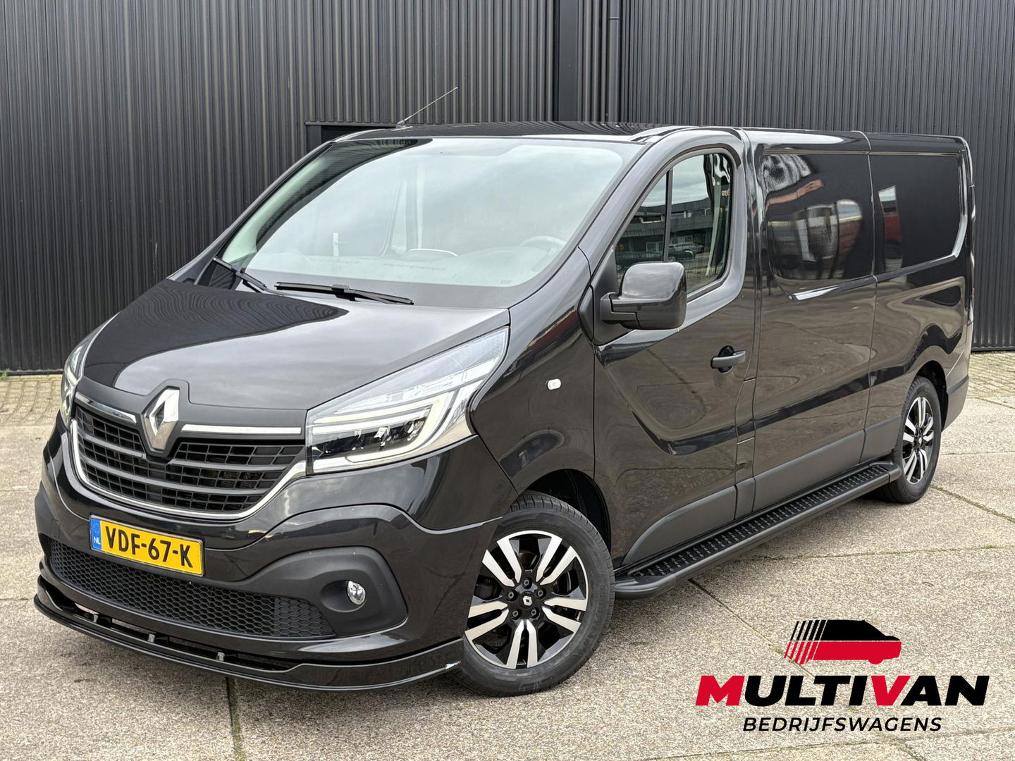 Renault Trafic 2.0 dCi 170 T29 L2H1 | MARGE | DIKKE UITVOERING | LED | NAVI | Sidesteps | LMV