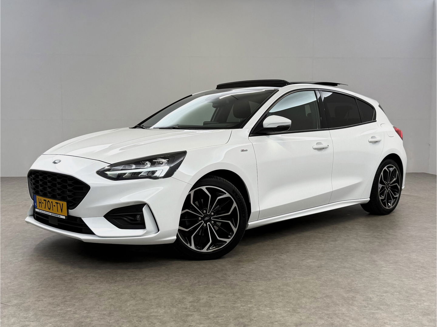 Ford Focus 1.0 ST Line | Pano | B&O | LED | Carplay | Cruise | Navi | Parkeersens. l NAP