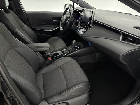 Toyota Corolla 1.8 Hybrid 148PK Business Plus | Camera | Cruise | LED | Virtual l | Navigatie | NAP