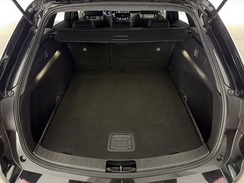 Toyota Corolla 1.8 Hybrid 148PK Business Plus | Camera | Cruise | LED | Virtual l | Navigatie | NAP