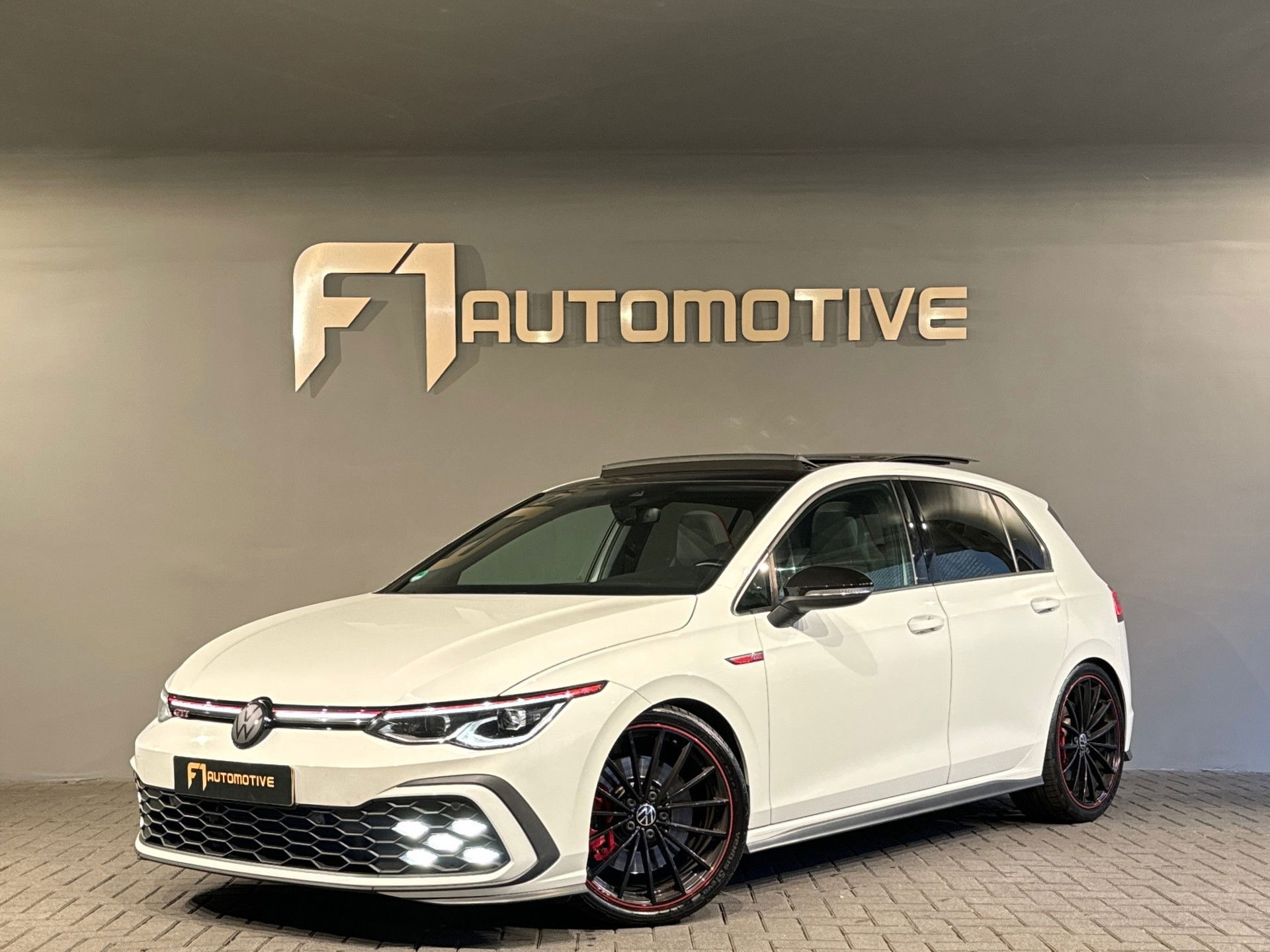 Volkswagen Golf 2.0 TSI GTI Pano|Memory|IQ|Sfeer|CarPlay|Cam