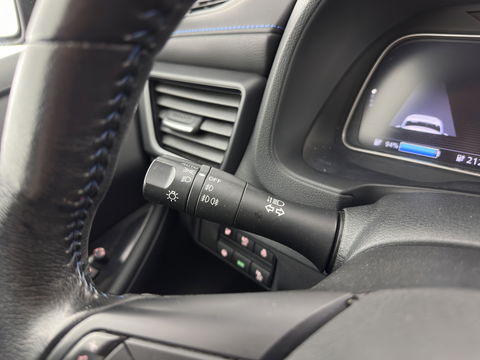 Nissan Leaf Tekna 40 kWh { SOH-92% } (INCL-BTW ) *LUXURY-LEATHER | FULL-LED | KEYLESS | NAVI-FULLMAP | BLIND-SPOT | DAB+ | HEATED-COMFORTSEATS | DIGI-COCKPIT | PRIVACY-GLASS | TOPVIEW-CAMERA | 17"ALU*