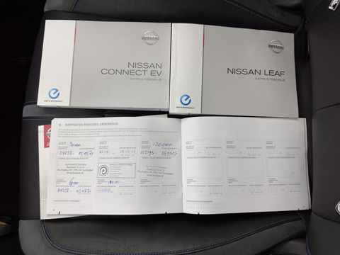 Nissan Leaf Tekna 40 kWh { SOH-92% } (INCL-BTW ) *LUXURY-LEATHER | FULL-LED | KEYLESS | NAVI-FULLMAP | BLIND-SPOT | DAB+ | HEATED-COMFORTSEATS | DIGI-COCKPIT | PRIVACY-GLASS | TOPVIEW-CAMERA | 17"ALU*