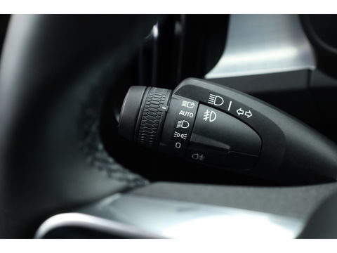 Volvo XC40 1.5 T4 Plug-in hybrid Plus Bright | Facelift | Elek. stoelen |  H&K Audio | Camera | Stoel + stuurverwarming | All season