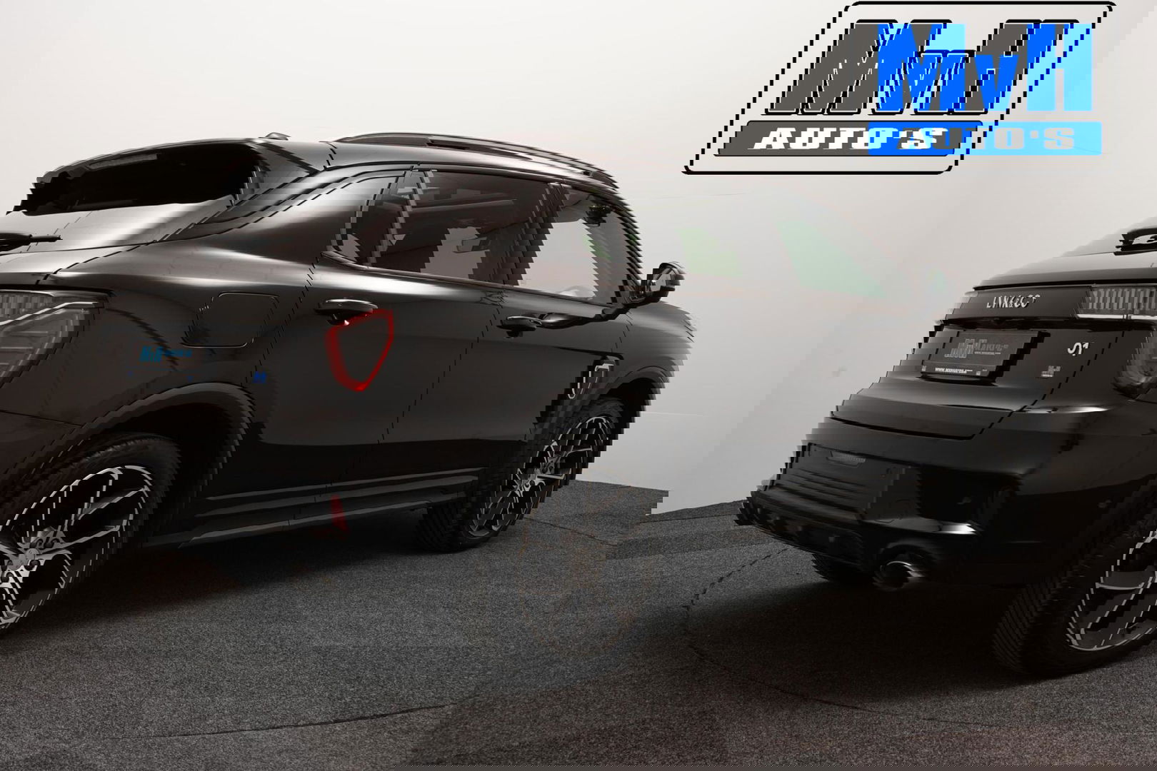 Lynk & Co 01 1.5 Hybride|LEER|FULL BLACK|360°CAM|NAP