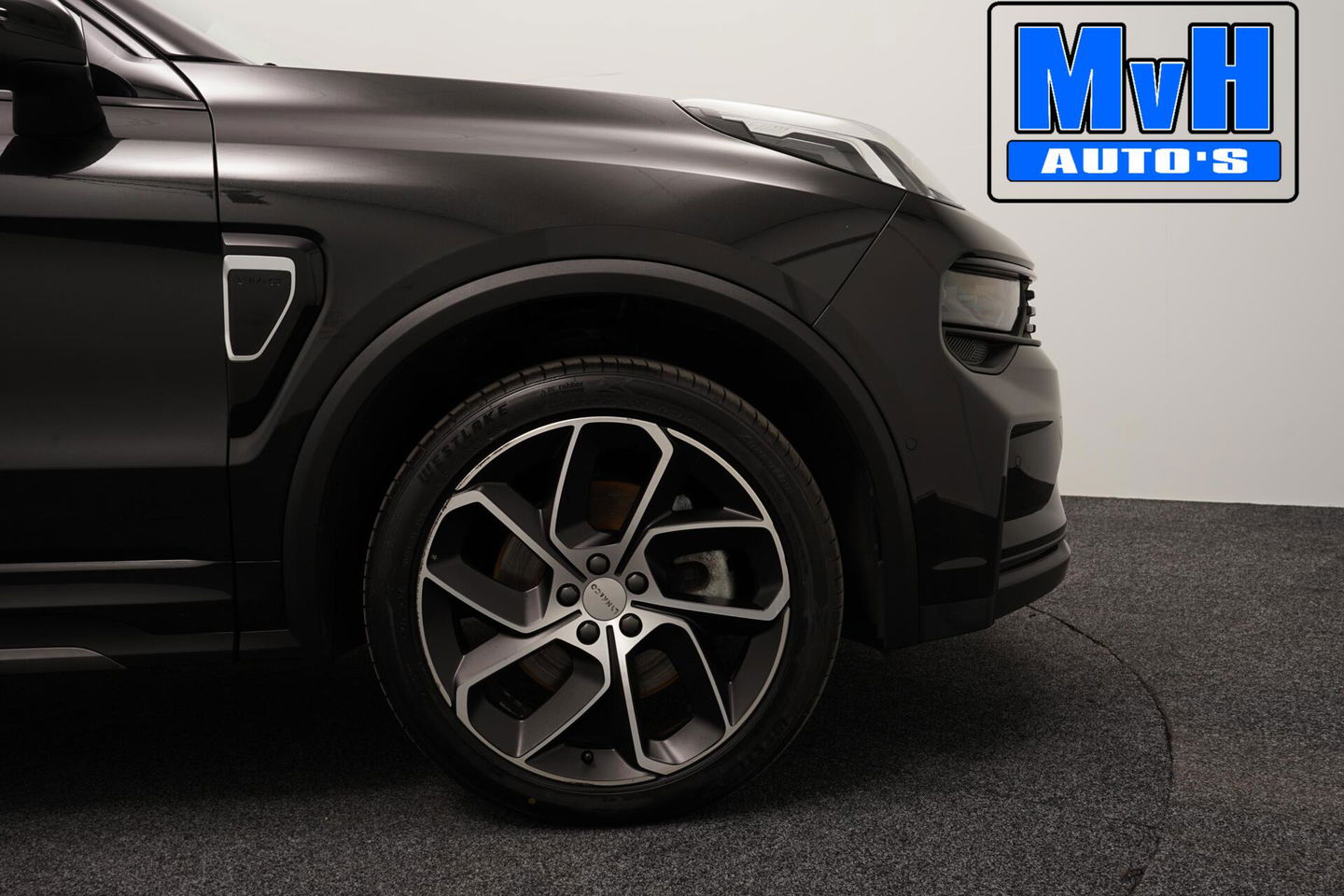 Lynk & Co 01 1.5 Hybride|LEER|FULL BLACK|360°CAM|NAP