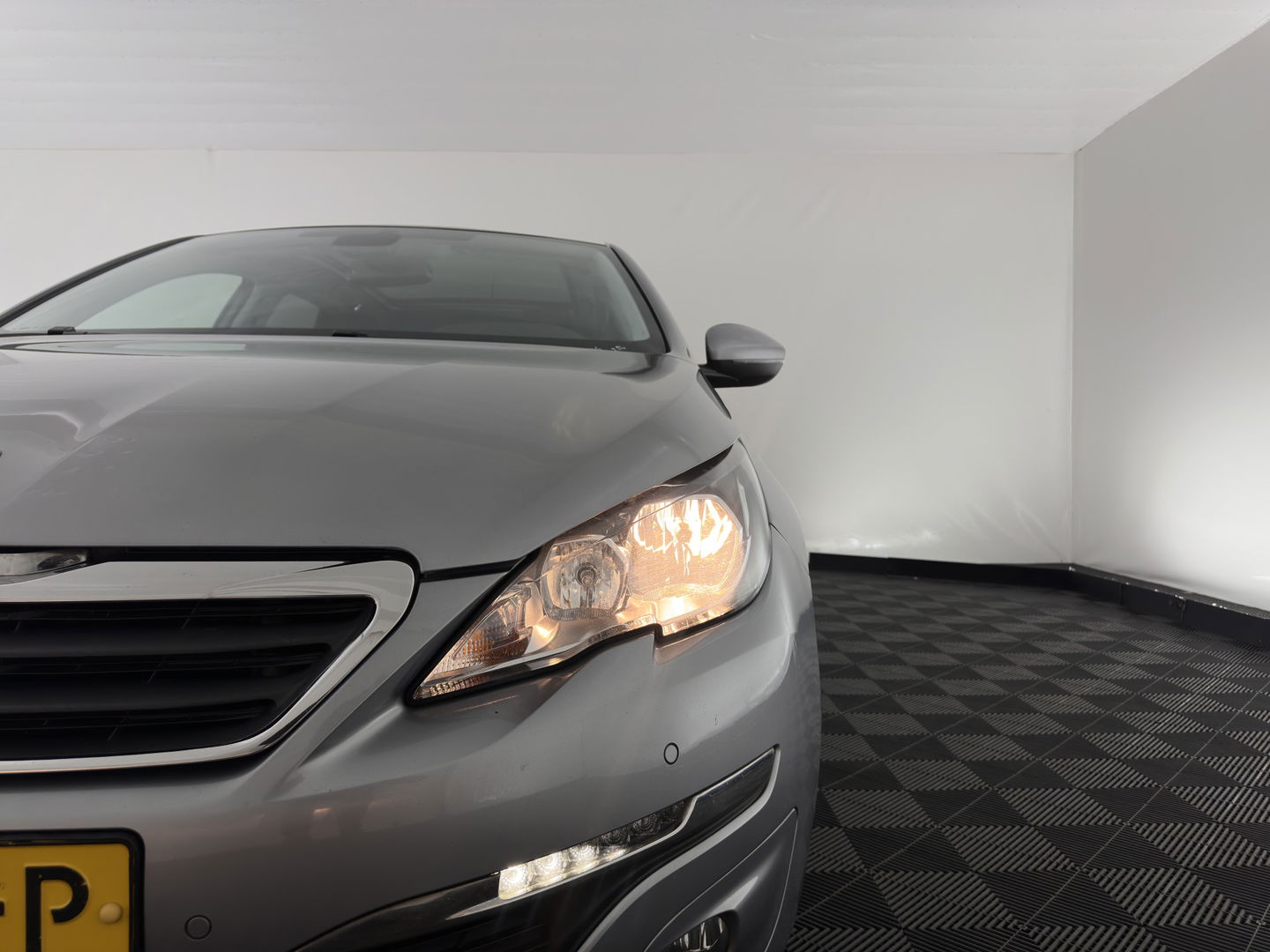 Peugeot 308 SW 1.6 BlueHDI Blue Lease Executive Pack *PANO | NAVI-FULLMAP | COMFORT-SEATS | CAMERA | ECC | PDC | CRUISE | 16''ALU*