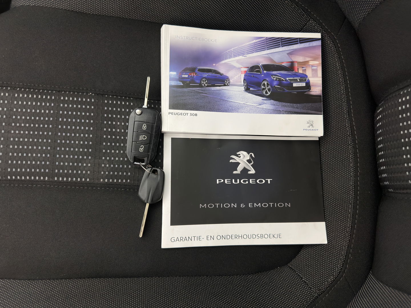 Peugeot 308 SW 1.6 BlueHDI Blue Lease Executive Pack *PANO | NAVI-FULLMAP | COMFORT-SEATS | CAMERA | ECC | PDC | CRUISE | 16''ALU*