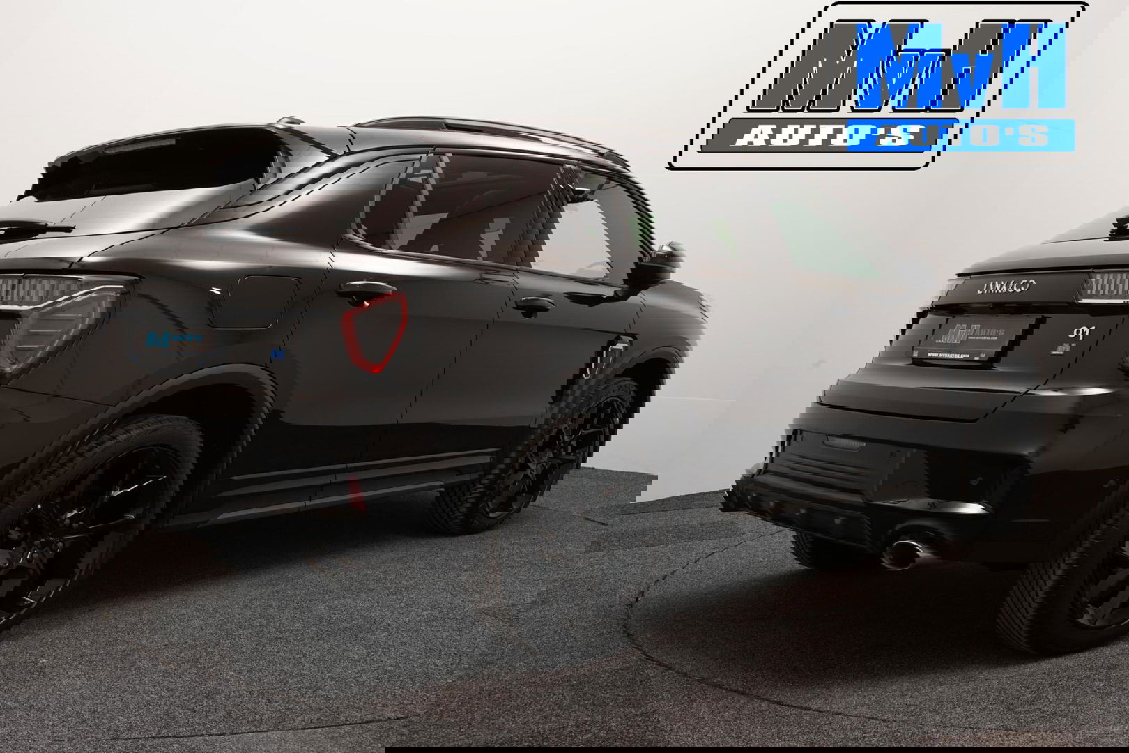 Lynk & Co 01 1.5 Hybride|LEER|FULL BLACK XXL|ZWARTE.HEMEL