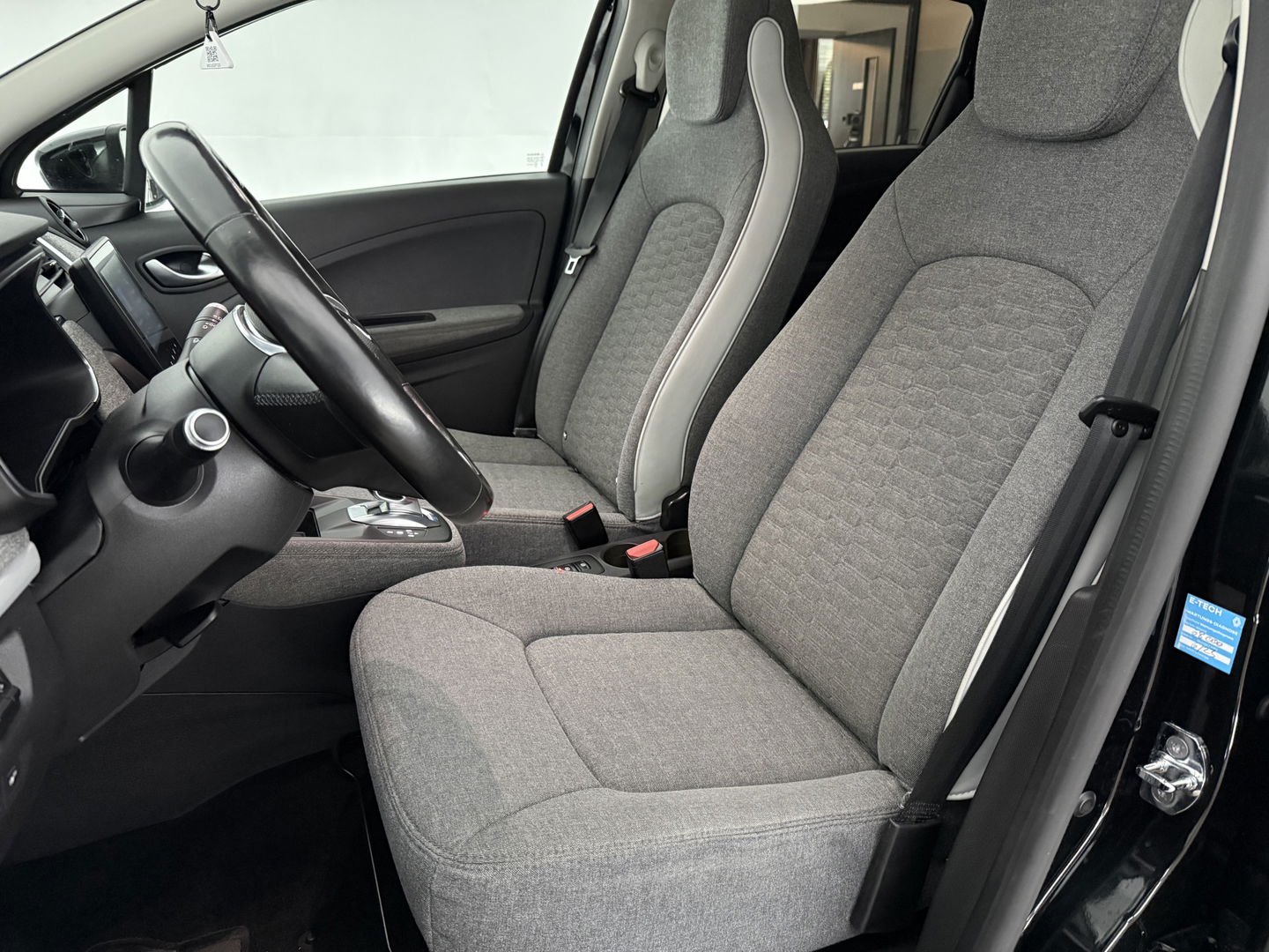 Renault ZOE R110 Life 52 kWh Huur Accu | Elektrisch | LED | Camera | Carplay | Cruise | Parkeersens. l Stoelverw.