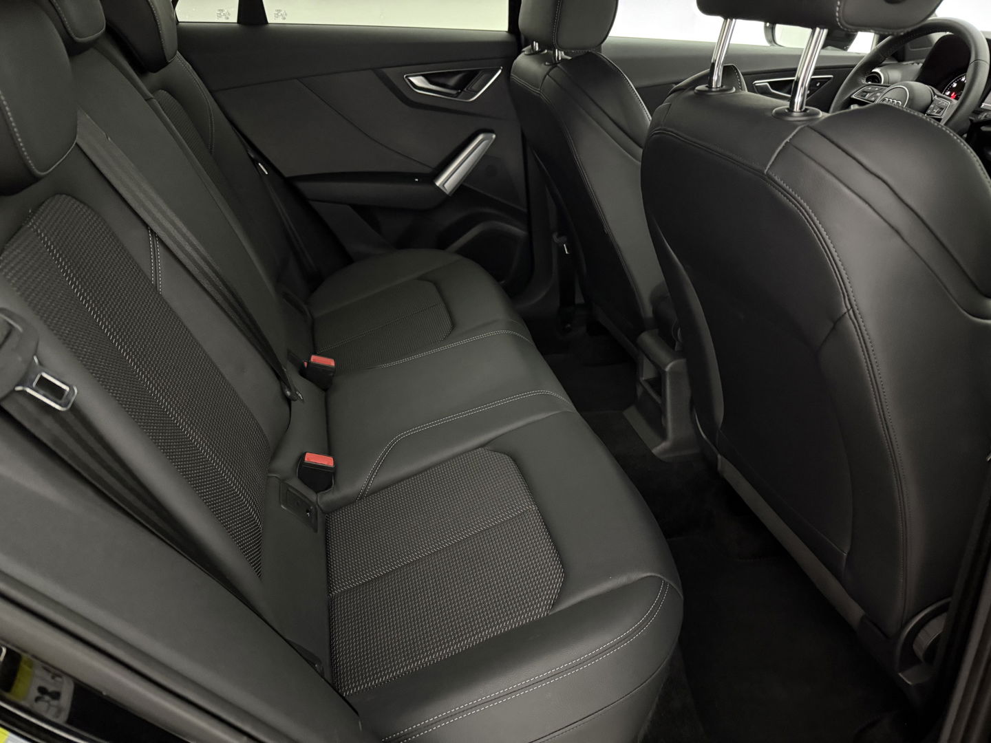 Audi Q2 35 TFSI 150PK S-line | LED | Carplay | Clima | Cruise | Navigatie | Parkeersens. | NAP