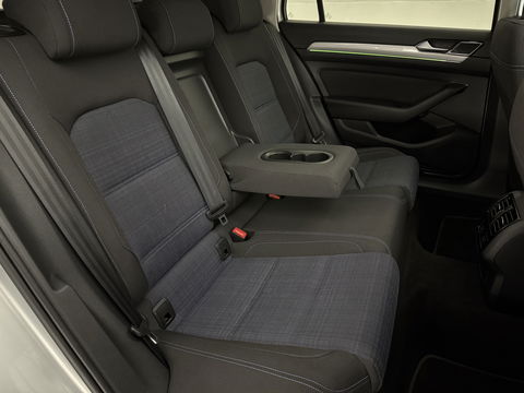 Volkswagen Passat Variant 1.4 TSI GTE PHEV 218PK | SOH 90% | Pano | Sfeerverl. | Camera | Adap. Cruise | Carplay