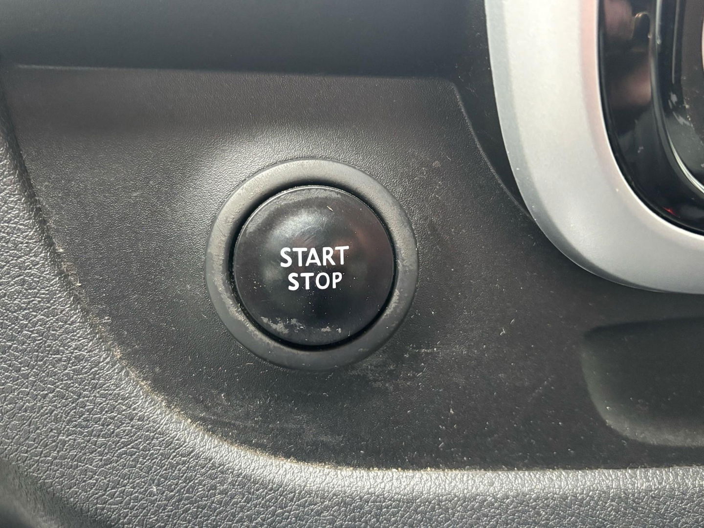 Renault Trafic L2H1 DC Formula Edition | MARGE | STOELVERWARMING | LEDER | 6 Persoons