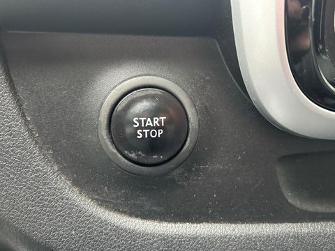 Renault Trafic L2H1 DC Formula Edition | MARGE | STOELVERWARMING | LEDER | 6 Persoons