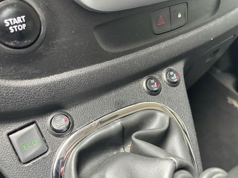 Renault Trafic L2H1 DC Formula Edition | MARGE | STOELVERWARMING | LEDER | 6 Persoons