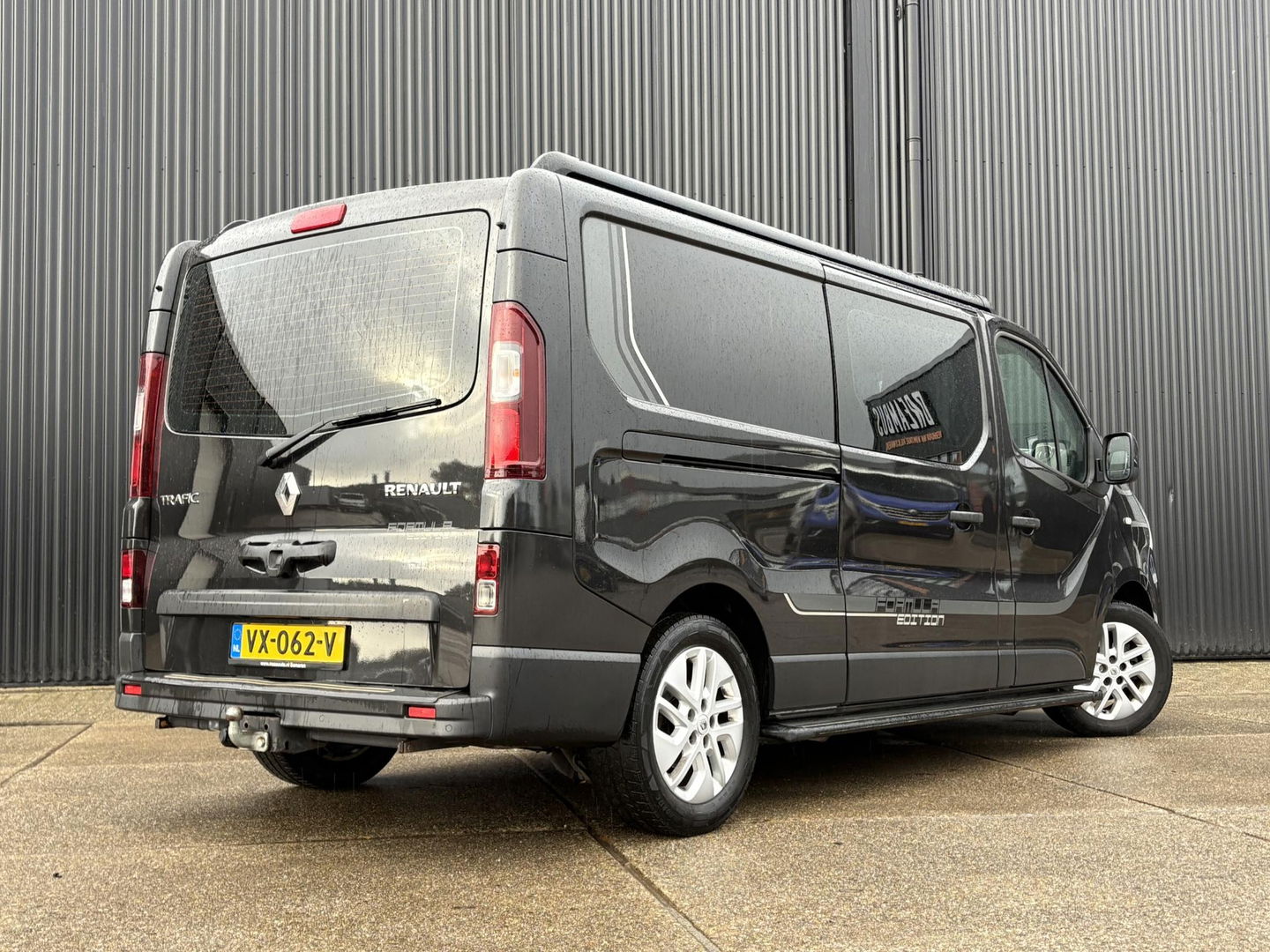 Renault Trafic L2H1 DC Formula Edition | MARGE | STOELVERWARMING | LEDER | 6 Persoons