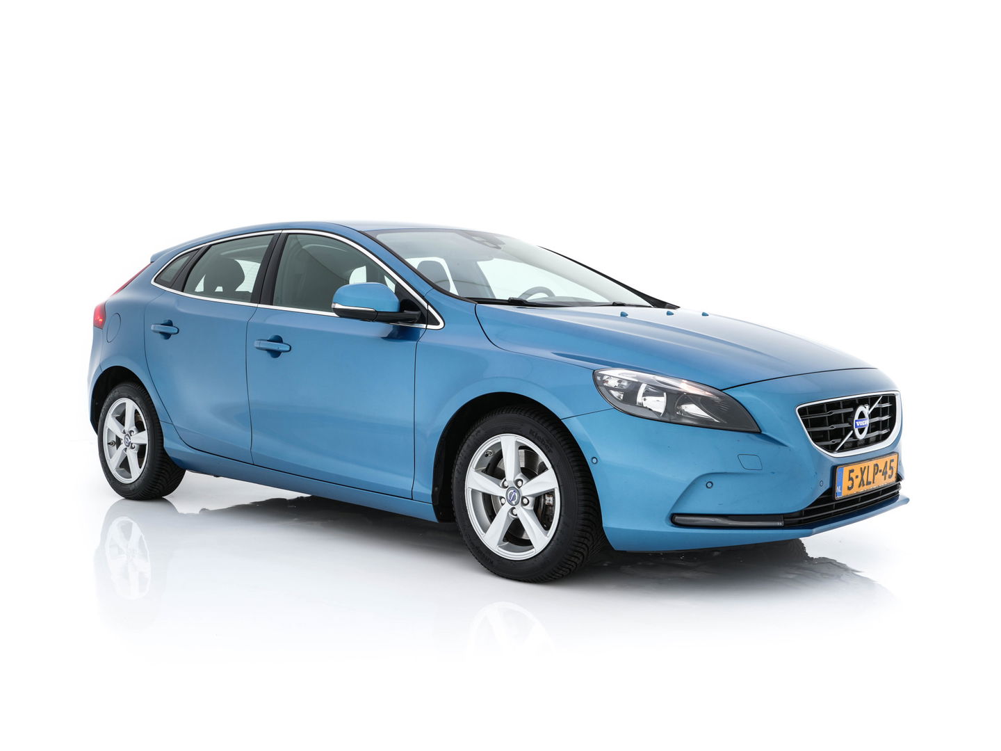 Volvo V40 2.0 D4 Summum Business *LEATHER-FABRIC | NAVI-FULLMAP | COMFORT-SEATS | ECC | PDC | CRUISE | TOWBAR | 16''ALU*