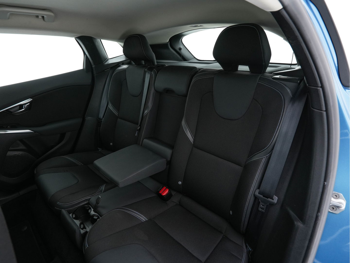 Volvo V40 2.0 D4 Summum Business *LEATHER-FABRIC | NAVI-FULLMAP | COMFORT-SEATS | ECC | PDC | CRUISE | TOWBAR | 16''ALU*