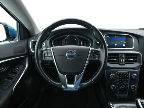 Volvo V40 2.0 D4 Summum Business *LEATHER-FABRIC | NAVI-FULLMAP | COMFORT-SEATS | ECC | PDC | CRUISE | TOWBAR | 16''ALU*