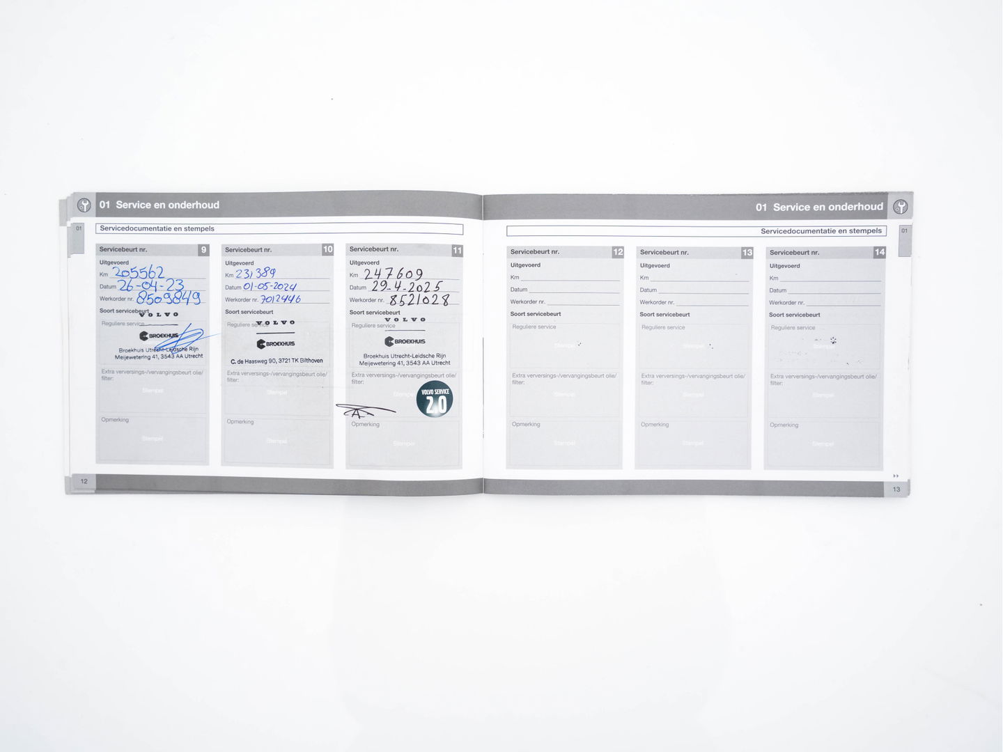 Volvo V40 2.0 D4 Summum Business *LEATHER-FABRIC | NAVI-FULLMAP | COMFORT-SEATS | ECC | PDC | CRUISE | TOWBAR | 16''ALU*