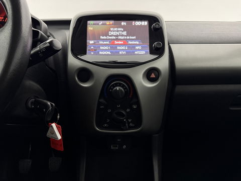 Toyota Aygo 1.0 VVT-i x-play | Airco | Camera | Cruise | LED | NAP