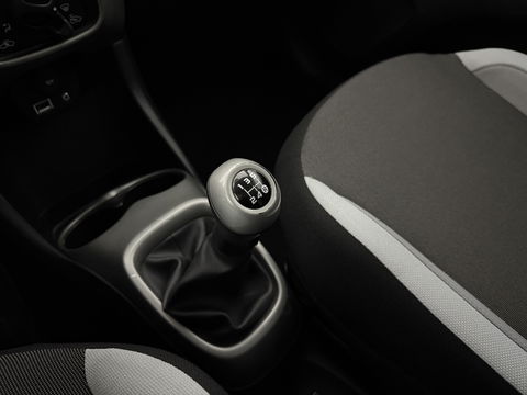 Toyota Aygo 1.0 VVT-i x-play | Airco | Camera | Cruise | LED | NAP