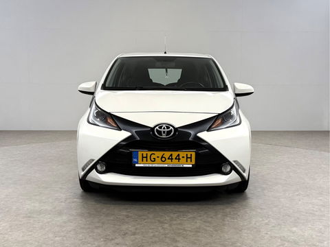 Toyota Aygo 1.0 VVT-i x-play | Airco | Camera | Cruise | LED | NAP