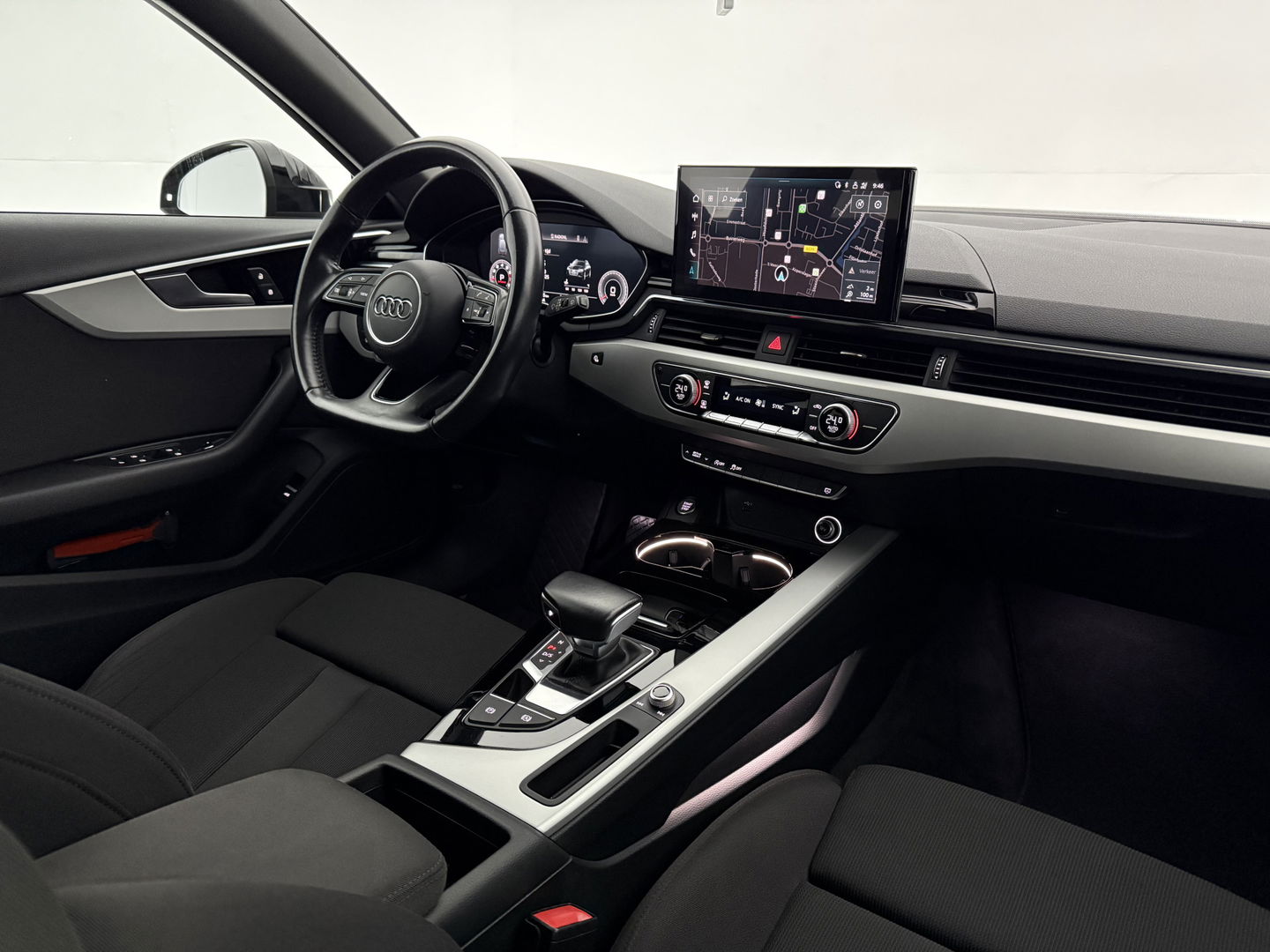 Audi A4 35 TFSI | Virtual | Carplay | Cruise | Navi | LED | Parkeersens. | Keyless | NAP