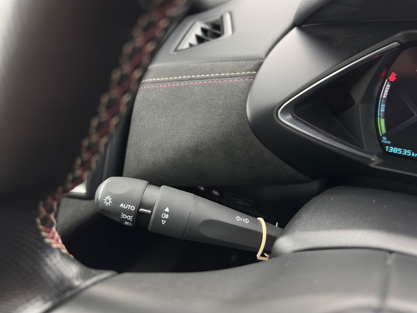 DS DS 3 Crossback E-Tense Performance Line+ 50 kWh [ 3-Fase ] {SOH-90%} (INCL-BTW) *LEATHER-FABRIC | MATRIX-LED | ADAPTIVE-CRUISE | DIGI-COCKPIT | HEATED-SPORTSEATS | CAMERA | KEYLESS | NAVI-FULLMAP | DAB+ | ECC | PDC | PRIVACY-GLASS | 18''ALU*