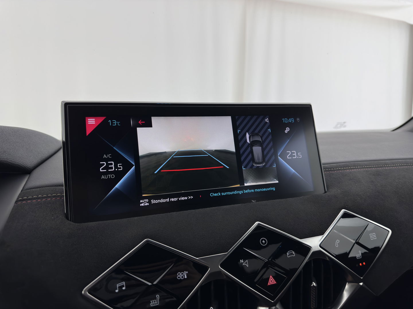 DS DS 3 Crossback E-Tense Performance Line+ 50 kWh [ 3-Fase ] {SOH-90%} (INCL-BTW) *LEATHER-FABRIC | MATRIX-LED | ADAPTIVE-CRUISE | DIGI-COCKPIT | HEATED-SPORTSEATS | CAMERA | KEYLESS | NAVI-FULLMAP | DAB+ | ECC | PDC | PRIVACY-GLASS | 18''ALU*