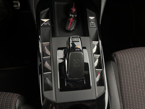 DS DS 3 Crossback E-Tense Performance Line+ 50 kWh [ 3-Fase ] {SOH-90%} (INCL.BTW) *LEATHER-FABRIC | MATRIX-LED | ADAPTIVE-CRUISE | DIGI-COCKPIT | HEATED-SPORTSEATS | CAMERA | KEYLESS | NAVI-FULLMAP | DAB+ | ECC | PDC | 18''ALU*