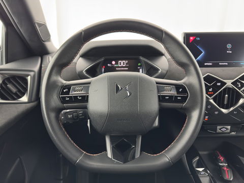 DS DS 3 Crossback E-Tense Performance Line+ 50 kWh [ 3-Fase ] {SOH-90%} (INCL.BTW) *LEATHER-FABRIC | MATRIX-LED | ADAPTIVE-CRUISE | DIGI-COCKPIT | HEATED-SPORTSEATS | CAMERA | KEYLESS | NAVI-FULLMAP | DAB+ | ECC | PDC | 18''ALU*